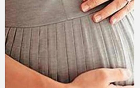 அரசு ஊழியர்களுக்கு 12 மாத மகப்பேறு விடுப்பு: அரசாணை வெளியீடு