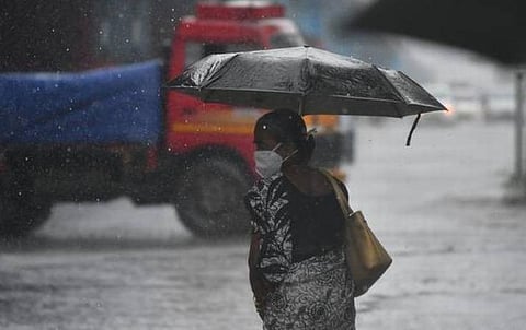 தமிழகம், புதுச்சேரியில் 4 நாள் மழை பெய்யும்- தேனி, நீலகிரி, கோவையில் அதிகனமழைக்கு வாய்ப்பு