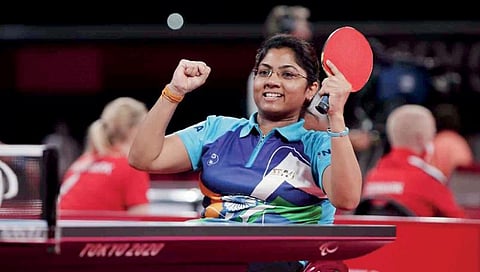 இளமை களம்: முடக்கிய போலியோ.. முடங்காத பவினா!