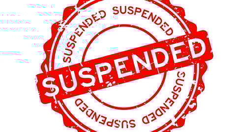 கிராம ஆவணங்களில் மாற்றம் செய்த நிர்வாக அலுவலர்கள், உதவியாளர் பணியிடை நீக்கம்