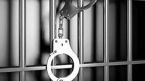 திருமண மையத்தில் பதிவு செய்திருந்த பெண்ணிடம் நெதர்லாந்து டாக்டர் என கூறி ஏமாற்றிய 2 பேர் கைது: வெளிநாட்டு மோகத்தில் ஏமாற வேண்டாம் என எச்சரிக்கை