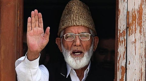 கிலானி உடல் மீது பாகிஸ்தான் கொடி போர்த்தப்பட்ட விவகாரம்: குடும்பத்தினர் மீது எப்ஐஆர் பதிவு