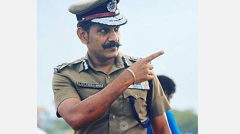 உலக ஆணழகன் போட்டிக்கு தேர்வான காவலருக்கு தமிழக டிஜிபி நிதியுதவி