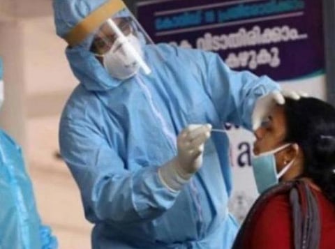 மீண்டும் அதிகரிக்கும் கரோனா பாதிப்பு: ஒரே நாளில் 43,263 பேருக்கு தொற்று உறுதி