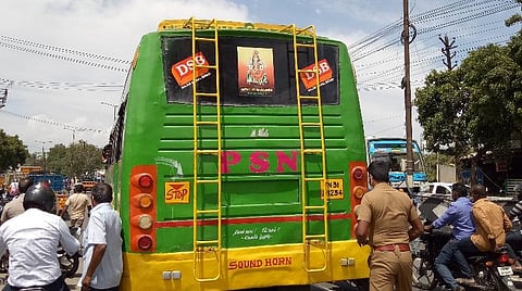 சிற்றுந்து மோதி விபத்து: நான்கரை வயது சிறுமி தலை நசுங்கி பலி