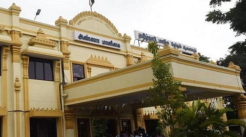 உள்ளாட்சி தேர்தலில் கரோனா தடுப்பு நடவடிக்கை; வேட்புமனு தாக்கல் செய்ய வேட்பாளர் மட்டும் அனுமதி: மாநில தேர்தல் ஆணையம் அறிவிப்பு