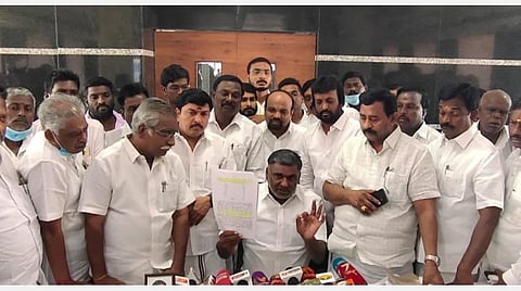 என்னிடம் ரூ.5,600 மட்டும்தான் எடுத்தார்கள்; 7-வது படிக்கும்போதே பென்ஸ் கார் வைத்திருந்தேன்: கே.சி.வீரமணி பேட்டி