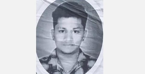 ஆற்றில் மூழ்கி பலியான ஜீவா.