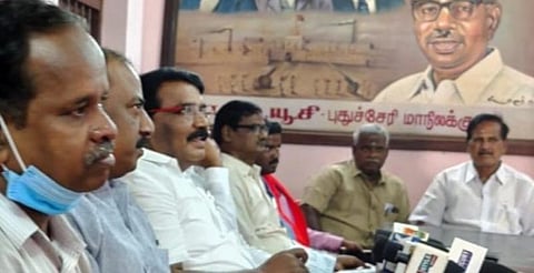 புதுச்சேரியில் மத்திய அரசைக் கண்டித்து 27-ல் பந்த்; 12 இடங்களில் மறியல்: அனைத்து தொழிற்சங்கங்கள் முடிவு