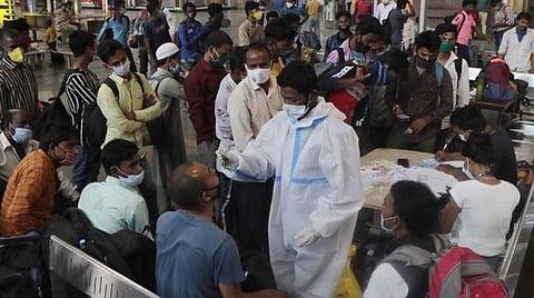 கரோனா; சிகிச்சையில் உள்ளோர் எண்ணிக்கை 3,01,989: கடந்த 6 மாதங்களில் இல்லாத அளவு குறைவு