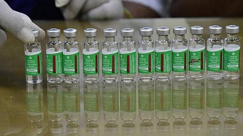 கோவிஷீல்ட் தடுப்பூசிக்கு அனுமதி; ஆனால்...? - பிரிட்டன் அறிவிப்பு