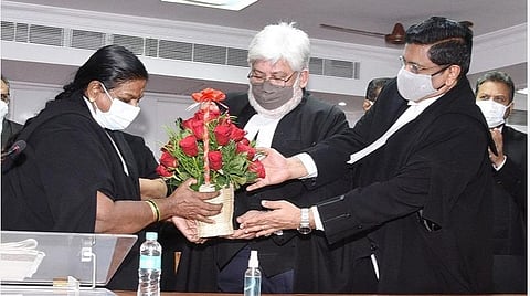 ஓய்வு பெற்ற உயர் நீதிமன்ற நீதிபதிக்கு மதுரைக் கிளையில் முதலாவது பிரிவு உபச்சார விழா: தலைமை நீதிபதி, நீதிபதிகள் பங்கேற்பு