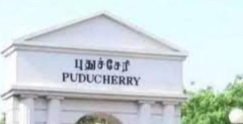 ஊரடங்கில் தளர்வு: இன்று முதல் புதுச்சேரி திரையரங்குகளில் 4 காட்சிகள்