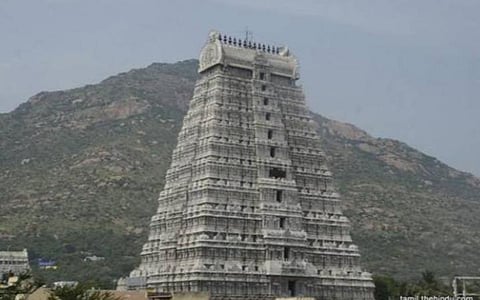 தி.மலை அண்ணாமலையார் கோயில் அலுவலர்கள் அதிரடி இடமாற்றம் : இணை ஆணையர் நடவடிக்கை