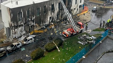 இத்தாலியில் ஆள் இல்லாத கட்டிடத்தில் மோதி நொறுங்கிய விமானம்: குடும்பத்துடன் உயிரிழந்த ருமேனியா பெரும் பணக்காரர்