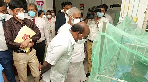 மருத்துவப் பணியாளர்கள் மிகுந்த மகிழ்ச்சியோடு பணியாற்றி வருகின்றனர்; ஒரு சிலர் வதந்திகளைப் பரப்புகின்றனர்: அமைச்சர் மா.சுப்பிரமணியன்