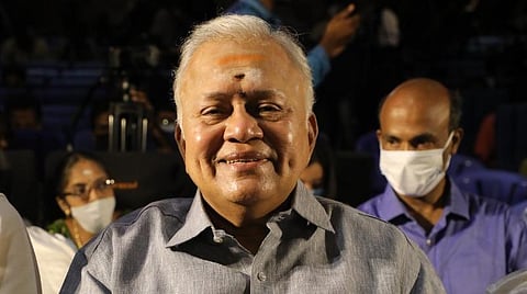 டபுள் மீனிங் படங்கள்தான் தமிழில் அதிகம் வருகின்றன: ராதாரவி