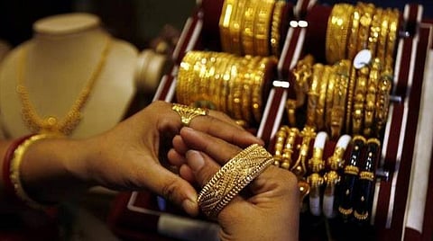 தங்கம் விலை பவுனுக்கு ரூ.200 உயர்வு: இன்றைய நிலவரம் என்ன?