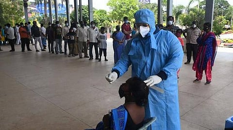 அக்.10 தமிழக நிலவரம்: தொற்று பாதிப்பு, குணமடைந்தோர், பலி எண்ணிக்கை- முழுமையான பட்டியல்