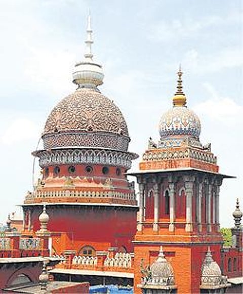 புதுச்சேரியில் உள்ளாட்சித் தேர்தலை நிறுத்தி வைக்க உயர் நீதிமன்றம் உத்தரவு :