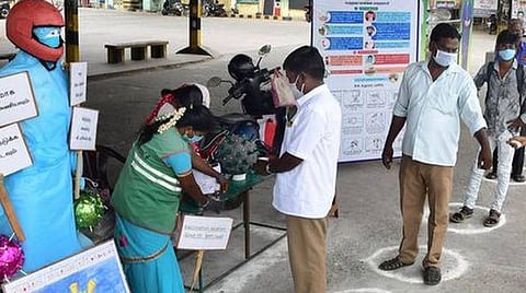 அக்.17 தமிழக நிலவரம்: மாவட்ட வாரியாக கரோனா தொற்றுப் பட்டியல்