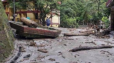 உத்தரகாண்ட் மழை, வெள்ளம்: பலி எண்ணிக்கை 16 ஆக உயர்வு