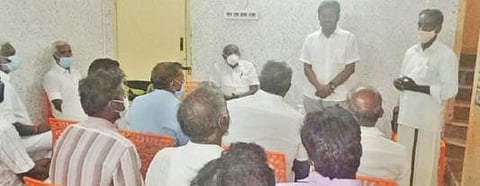 விழுப்புரத்தில் மாட்டுவண்டி தொழிலாளர்கள் சங்கத்தின் மாநில பொதுக்குழு கூட்டம் நடைபெற்றது.