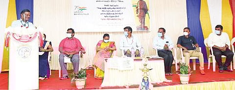 வந்தவாசி அகிலாண்டேஸ்வரி மகளிர் கல்லூரியில் கரோனா தொற்று தடுப்பு விழிப்புணர்வு முகாம் நடைபெற்றது.