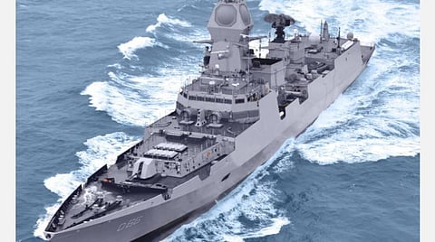 உள்நாட்டில் தயாரிக்கப்பட்ட போர்க்கப்பல் கடற்படையிடம் ஒப்படைப்பு