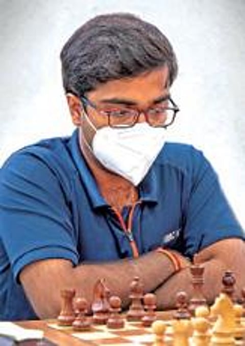 கிராண்ட் மாஸ்டர் பி.இனியன்.