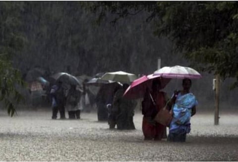 வடகிழக்கு பருவமழை: முன்னேற்பாடுகள், உபகரணங்களுடன் 24X7 தயார் நிலையில் தீயணைப்பு - மீட்புப் பணித்துறை