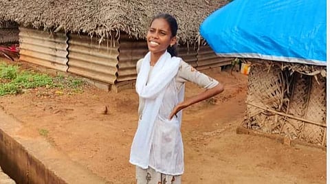 என்னைப் பார்த்து என் சமூகத்தில் பிறரும் படிக்க வேண்டும்; அதுதான் என் வெற்றி: நீட் தேர்வில் வெற்றி பெற்ற பழங்குடி மாணவி சங்கவி பேட்டி