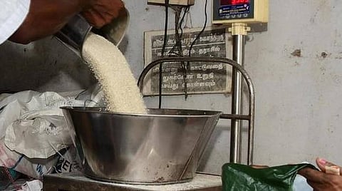 இறந்து போன 10.63 லட்சம் பேருக்கும் ரேஷன் பொருட்கள் ஒதுக்கீடு