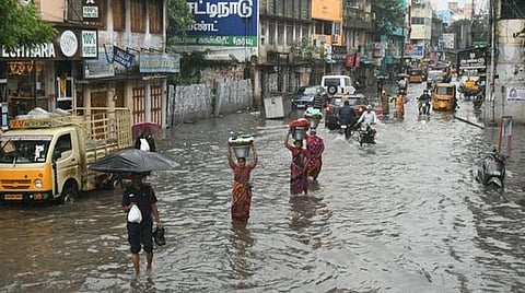 வெள்ளம் சார்ந்த புகாருக்கு உதவி எண்: சென்னை மாநகராட்சி அறிவிப்பு