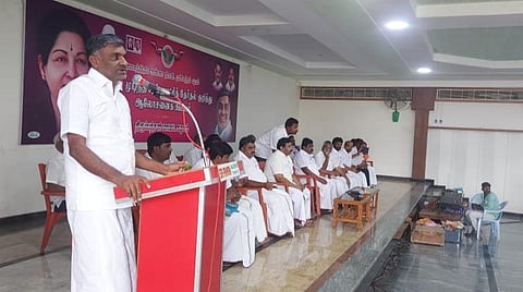 தோல்வியை கண்டு மனம் தளரக்கூடாது: அதிமுக தொண்டர்களுக்கு முன்னாள் அமைச்சர் அறிவுரை