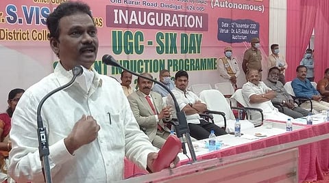 என்னவாக வேண்டும் என்பதை தீர்மானித்து பயணித்தால் வெற்றி நிச்சயம்: திண்டுக்கல் ஆட்சியர்