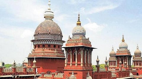 கோடநாடு கொலை, கொள்ளை சம்பவம்: முன்னாள் முதல்வர் பழனிசாமி, சசிகலாவை விசாரிக்கக் கோரிய வழக்கு டிச.10-க்கு தள்ளிவைப்பு