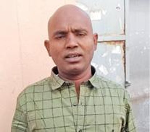 குருவி விஜய்.