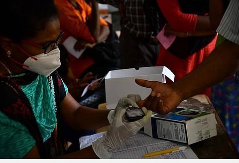 நீரிழிவு நோயாளிகள் அனைவருக்கும் கரோனா தடுப்பூசி அவசியம்; தேவைப்பட்டால் பூஸ்டர் எடுக்கலாம்: ஐஎம்ஏ பரிந்துரை