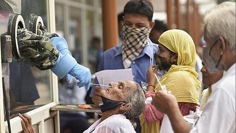 இந்தியாவில் புதிதாக 10,302 பேருக்கு கரோனா தொற்று உறுதி: 267 பேர் உயிரிழப்பு