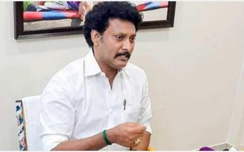 மாணவர்கள் படிப்பில் மட்டுமே கவனம் செலுத்த வேண்டும்: பள்ளிக்கல்வி அமைச்சர் அன்பில் மகேஸ் வேண்டுகோள்