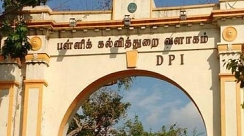 தமிழகம் முழுவதும் அரசுப் பள்ளிகளில் 2,774 முதுநிலை ஆசிரியர்களை தற்காலிகமாக நியமிக்க அனுமதி: பள்ளிக்கல்வித் துறை அரசாணை