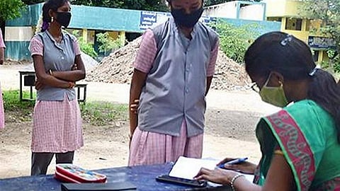 தலைமை ஆசிரியர், ஆசிரியர்கள் நிர்வாகப் பணிச் சுமையை தவிர்த்திடுக: தமிழக ஆரம்பப் பள்ளி ஆசிரியர் சங்கம் வலியுறுத்தல்