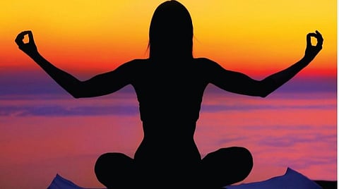 தினம் தினம் யோகா 01: வாங்க பழகலாம்!