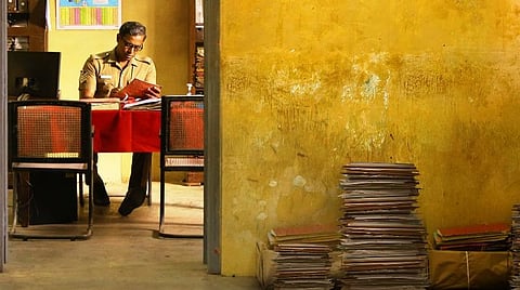 சமுத்திரக்கனியின் ‘ரைட்டர்’ வெளியீட்டுத் தேதி அறிவிப்பு