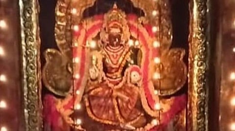 துலாம் ராசி அன்பர்களே! டிசம்பர் மாத பலன்கள்; காரிய வெற்றி; ஒற்றுமை கூடும்; கட்டுப்பாடு அவசியம்; எதிர்பார்த்த இடமாற்றம்!