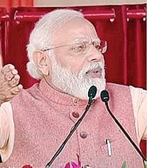 உத்தராகண்டில் ரூ.18 ஆயிரம் கோடி மதிப்பிலான வளர்ச்சி திட்டங்களை தொடங்கினார் மோடி: டெல்லி-டேராடூன் பொருளாதார வழித்தடத்துக்கு அடிக்கல்