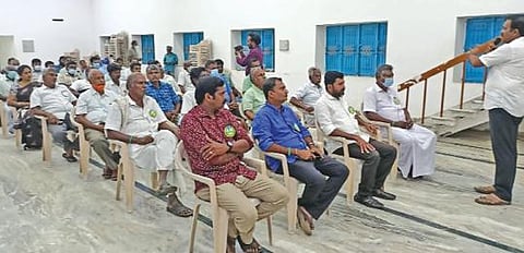 மூன்று மாவட்ட மக்களின் கனவான அத்திக்கடவு - அவிநாசி திட்டத்தில் - விடுபட்ட 800 குட்டைகளை இணைக்க வலியுறுத்தல் :