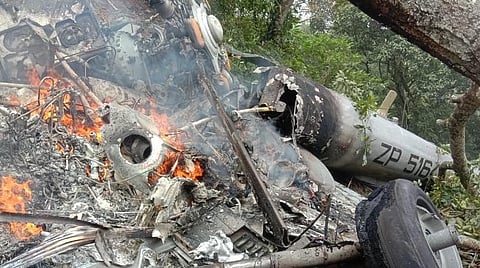 நீலகிரியில் விபத்துக்குள்ளான ராணுவ ஹெலிகாப்டர்: தலைமை தளபதி பிபின் ராவத் பயணம் செய்தது உறுதி