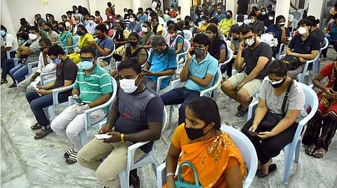 டிசம்பர் 12- தமிழக நிலவரம்: தொற்று பாதிப்பு, குணமடைந்தோர், பலி எண்ணிக்கை- முழுமையான பட்டியல்